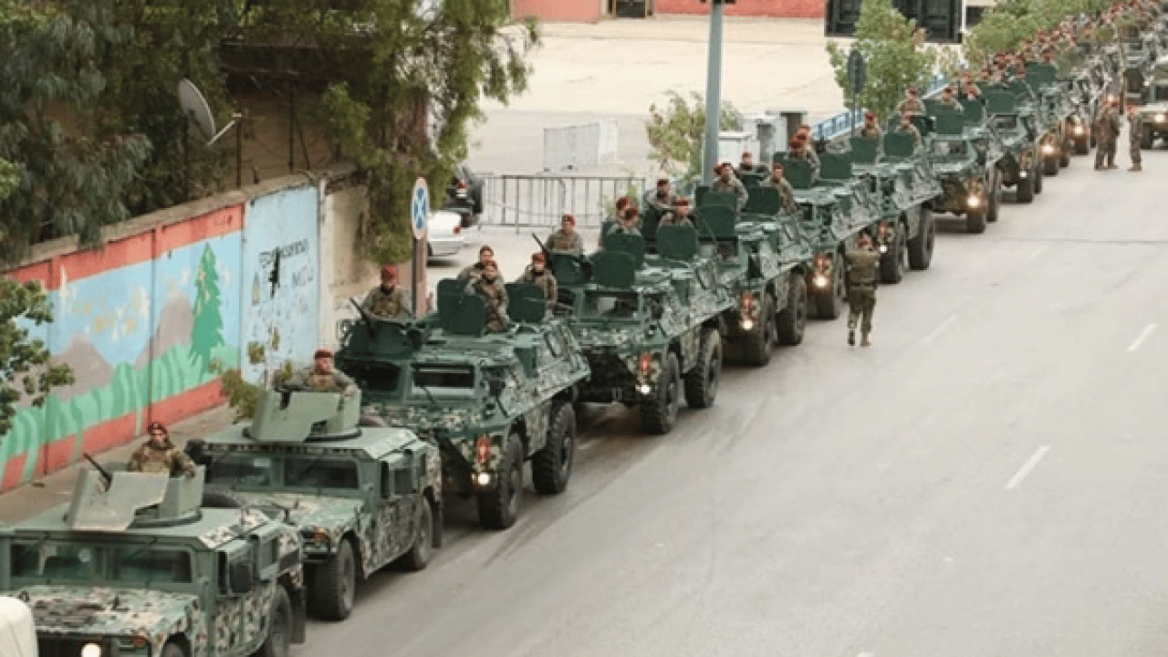 Foto - ABD'den son dakika duyurusu: Ülkenin ordusu sınıra konuşlandı!