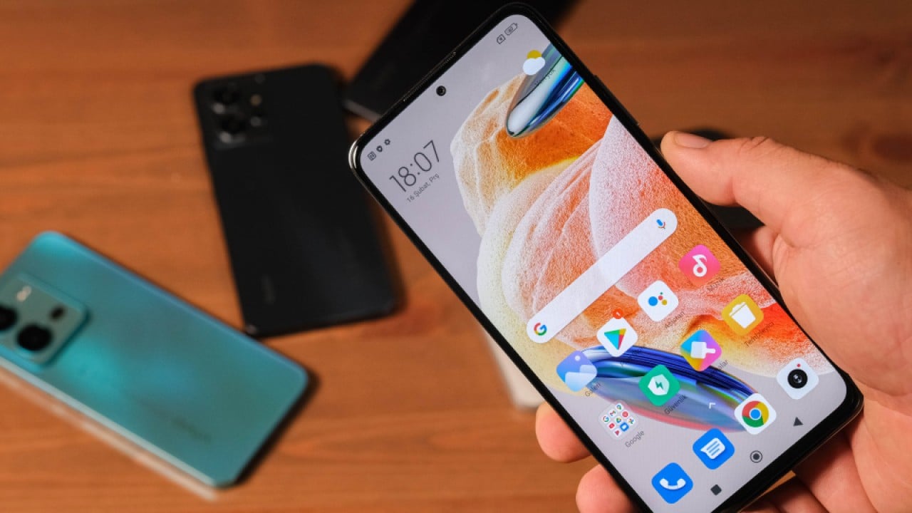 Foto - AB’den akıllı telefon kararı! Değişimi kullanıcıya bırakıyor