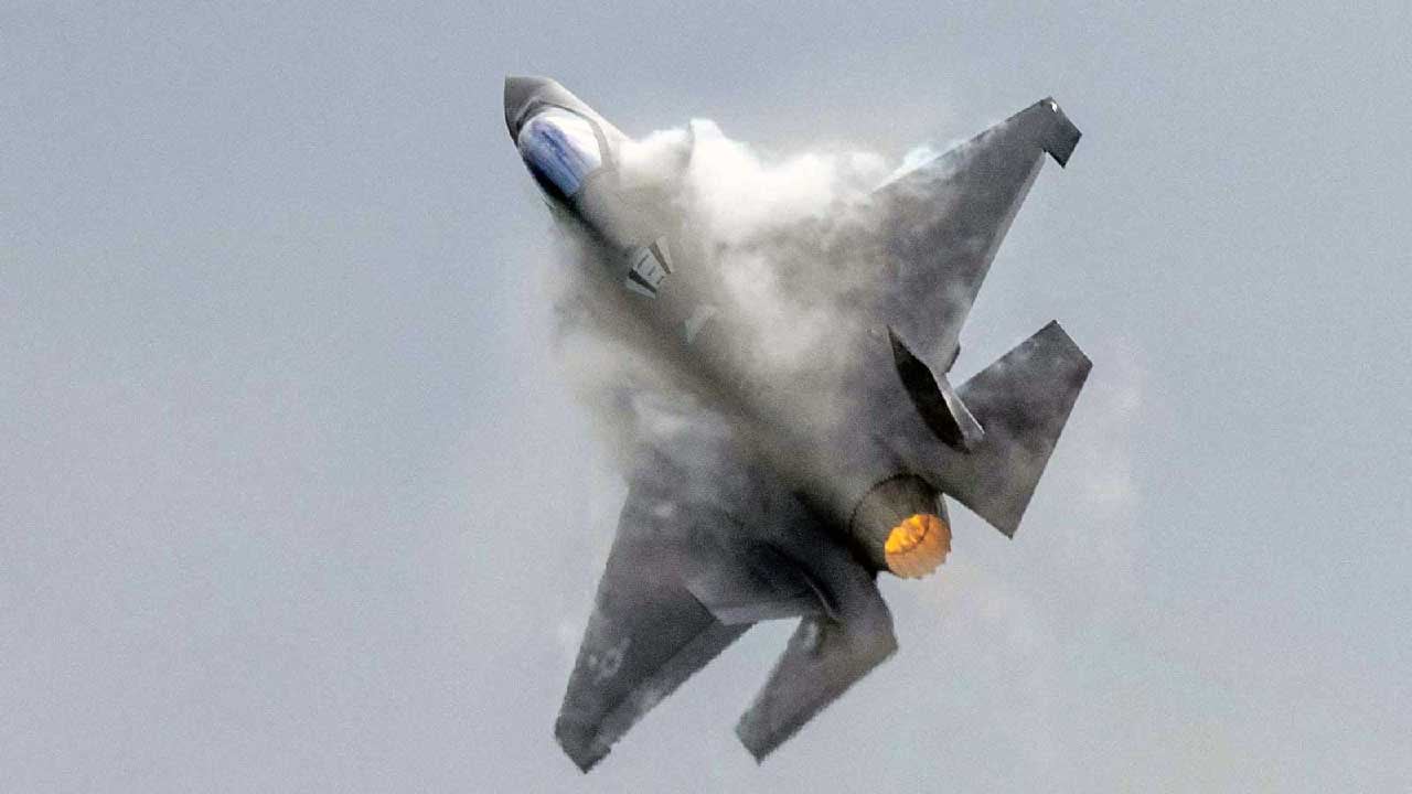 Foto - ABD'nin hayalet uçakları çöp mü oldu? Artık görünür oldular