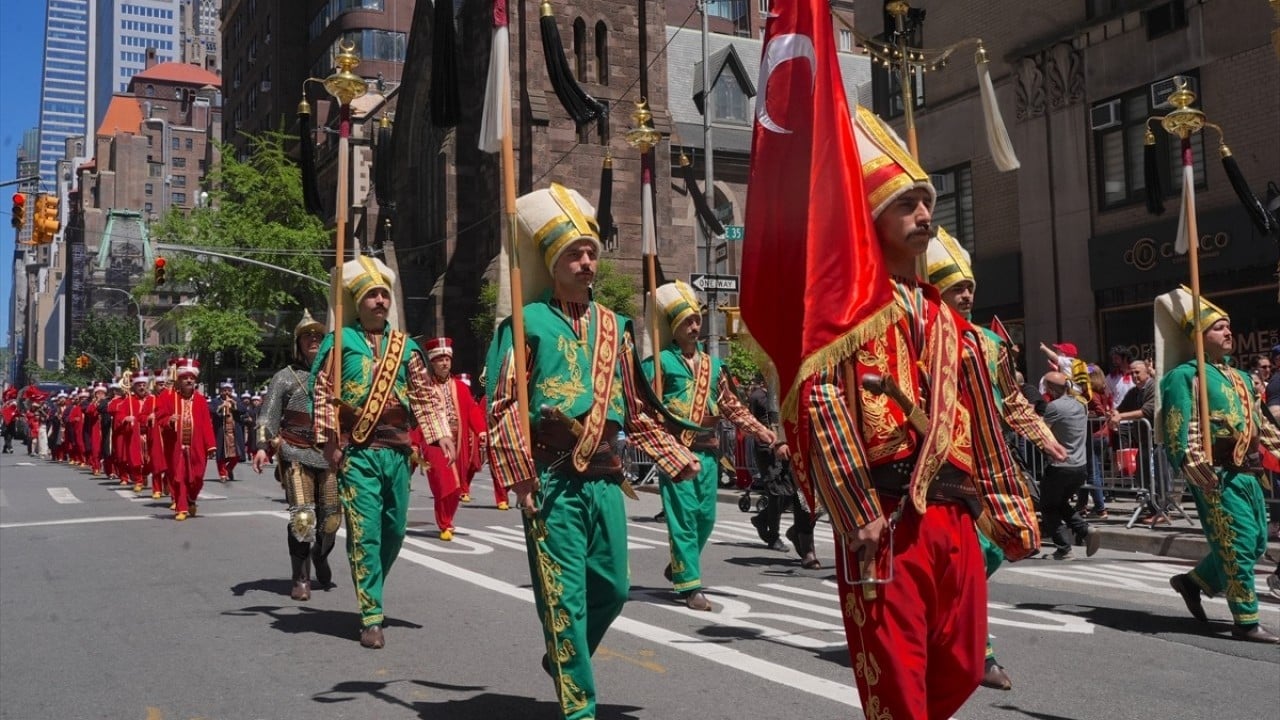 Foto - ABD’yi yine salladık! New York'ta 43. Türk Günü Yürüyüşü coşkuyla kutlandı