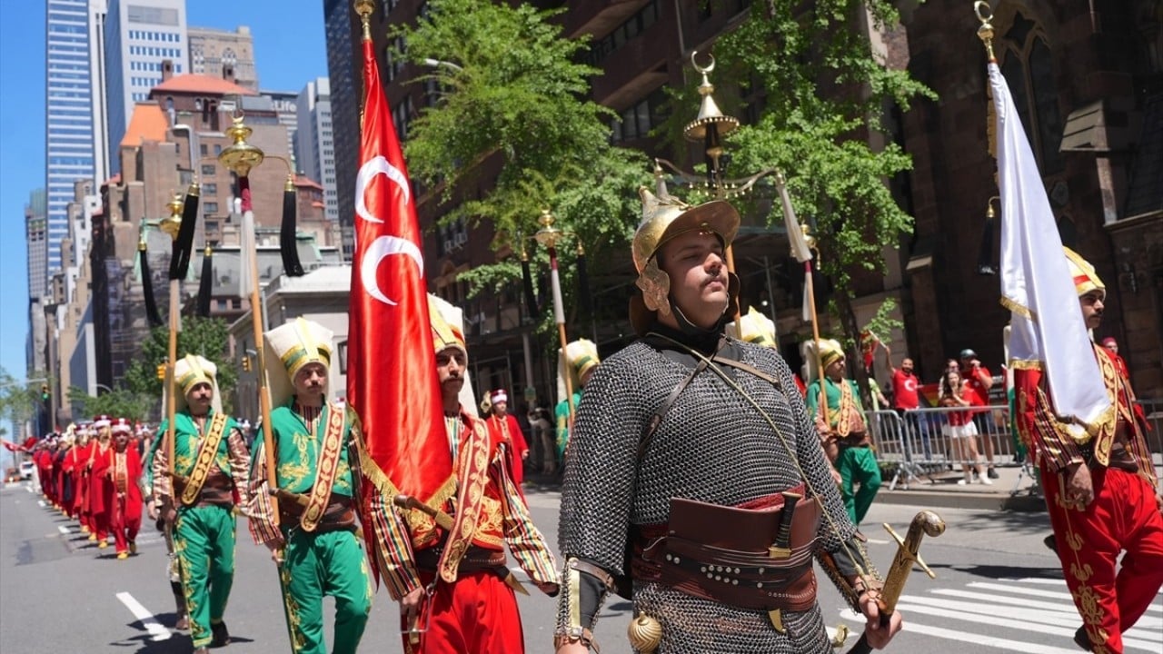 Foto - ABD’yi yine salladık! New York'ta 43. Türk Günü Yürüyüşü coşkuyla kutlandı