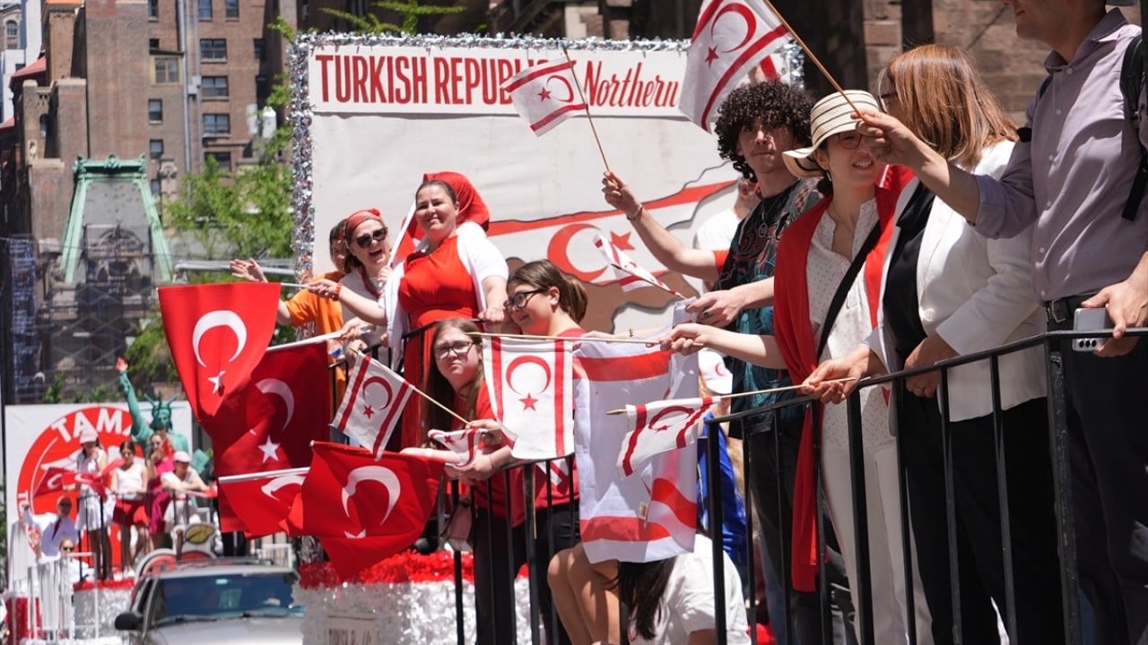 Foto - ABD’yi yine salladık! New York'ta 43. Türk Günü Yürüyüşü coşkuyla kutlandı