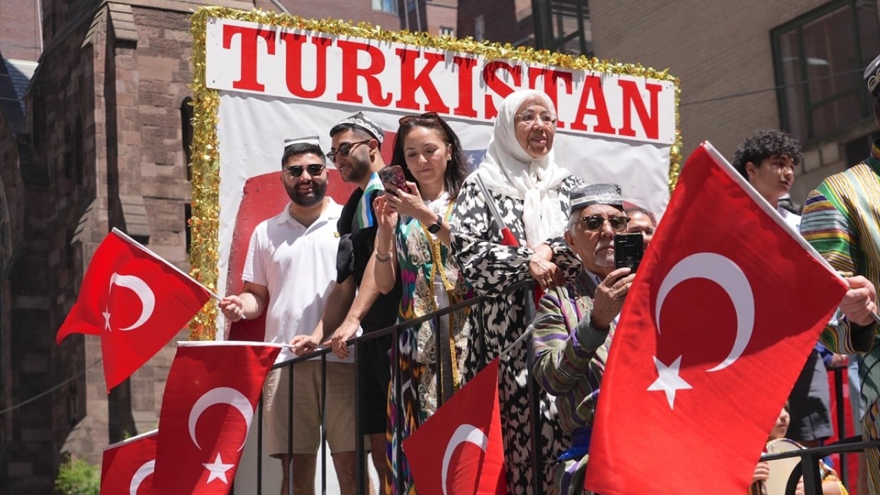 Foto - ABD’yi yine salladık! New York'ta 43. Türk Günü Yürüyüşü coşkuyla kutlandı