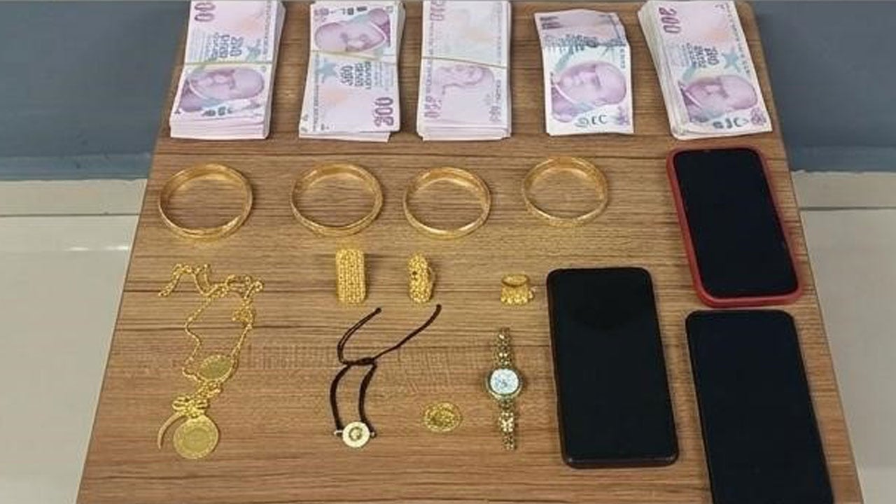 Foto - Aç gözlü sahte gelin 1 milyonluk altınla kaçarken yakalandı! Damadın telefonunu bile çalmış! 