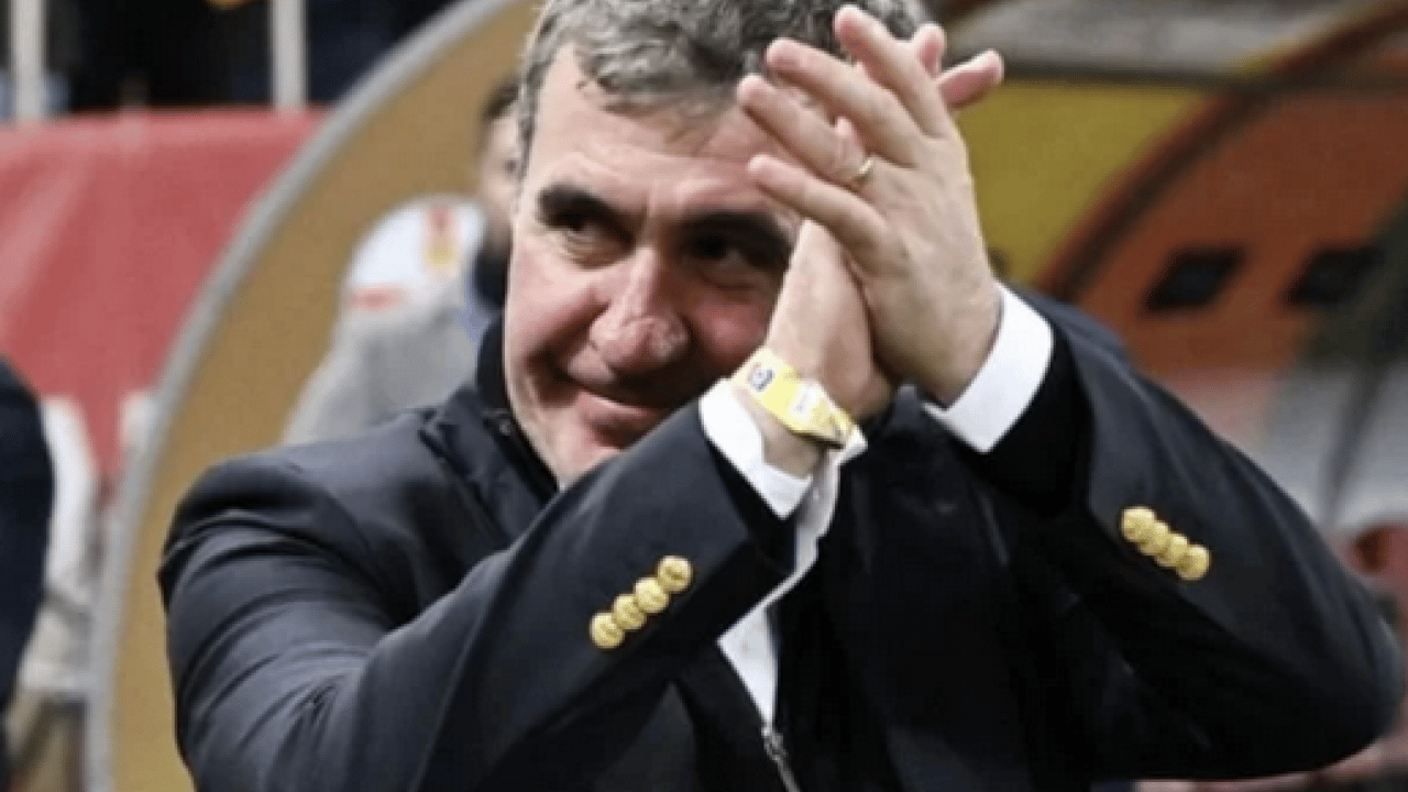 Aç tavuk kendini buğday ambarında sanırmış! Hagi'den 'ağlayacak veya üzülecek' mesajı...