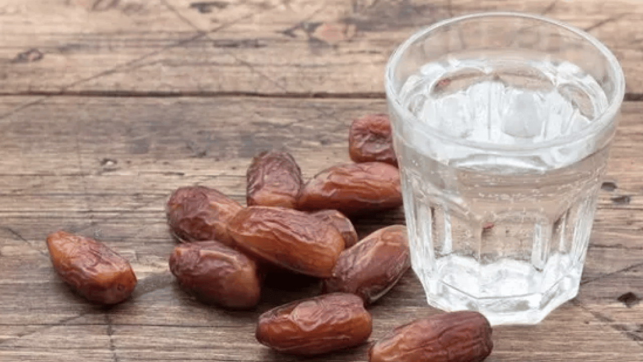 Foto - Açık açık uyardı: Uzman diyetisyenden iftar ve sahur arasında 2 litre su tüketimi önerisi