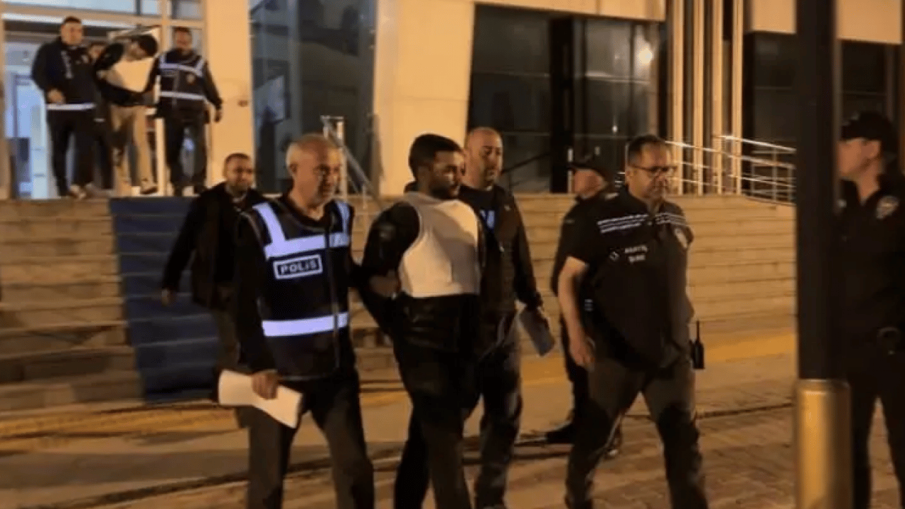 Foto - Acılı baba sosyal medya oyununu anlattı: Yaşıyor deyip sevindik!