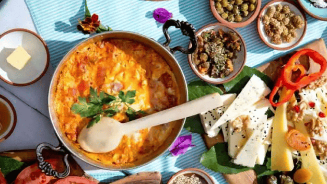 Foto - Uzmanlar sahurda sakın yemeyin diyor: İşte açlığı ve susuzluğu artıran besinler!