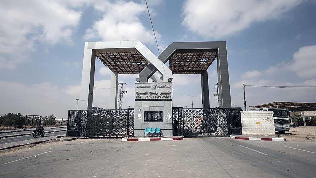 Foto - Açlıkla yıldırmaya çalışıyorlar! Sınır kapıları kapatıldı
