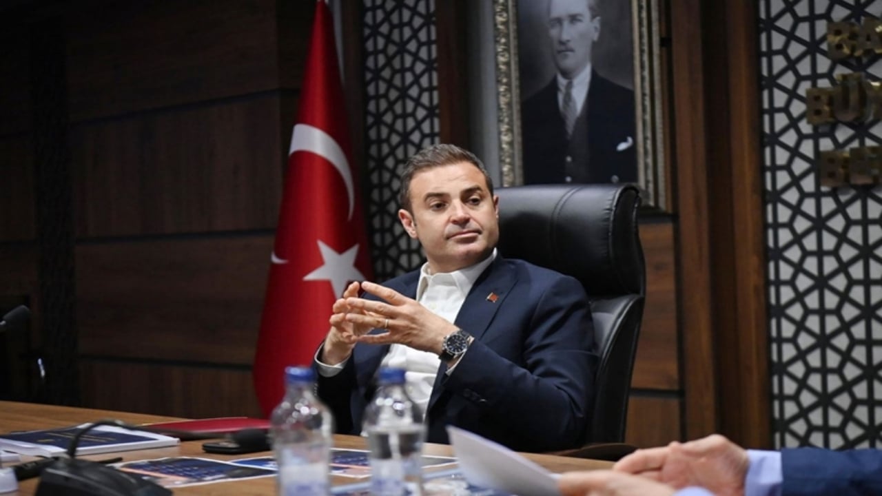 Foto - Acun Ilıcalı’nın eski milletvekili amcası, canlı yayında açıkladı! CHP’li büyükşehir belediye başkanı AK Parti’ye mi geçiyor? 