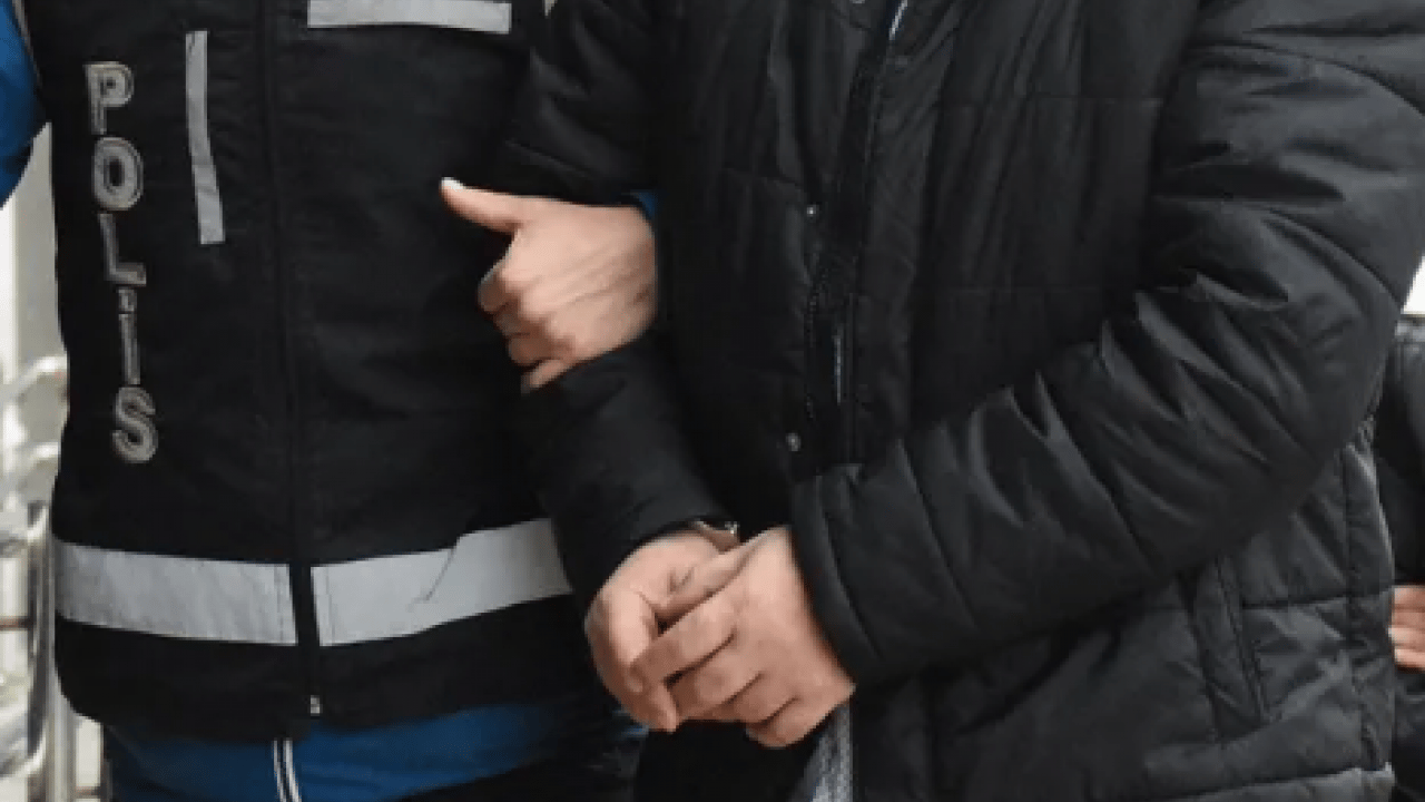 Foto - Adalet Bakanı’na usulsüz sorgulama: Haddini aşan tapu müdürü tutuklandı