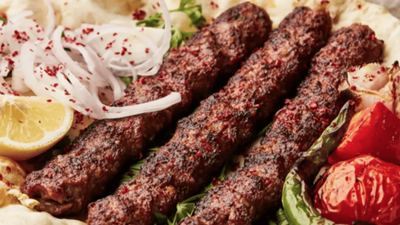 Foto - Adana kebap tarifi; hem lezzetli hem de kolay! En iyi kebap....