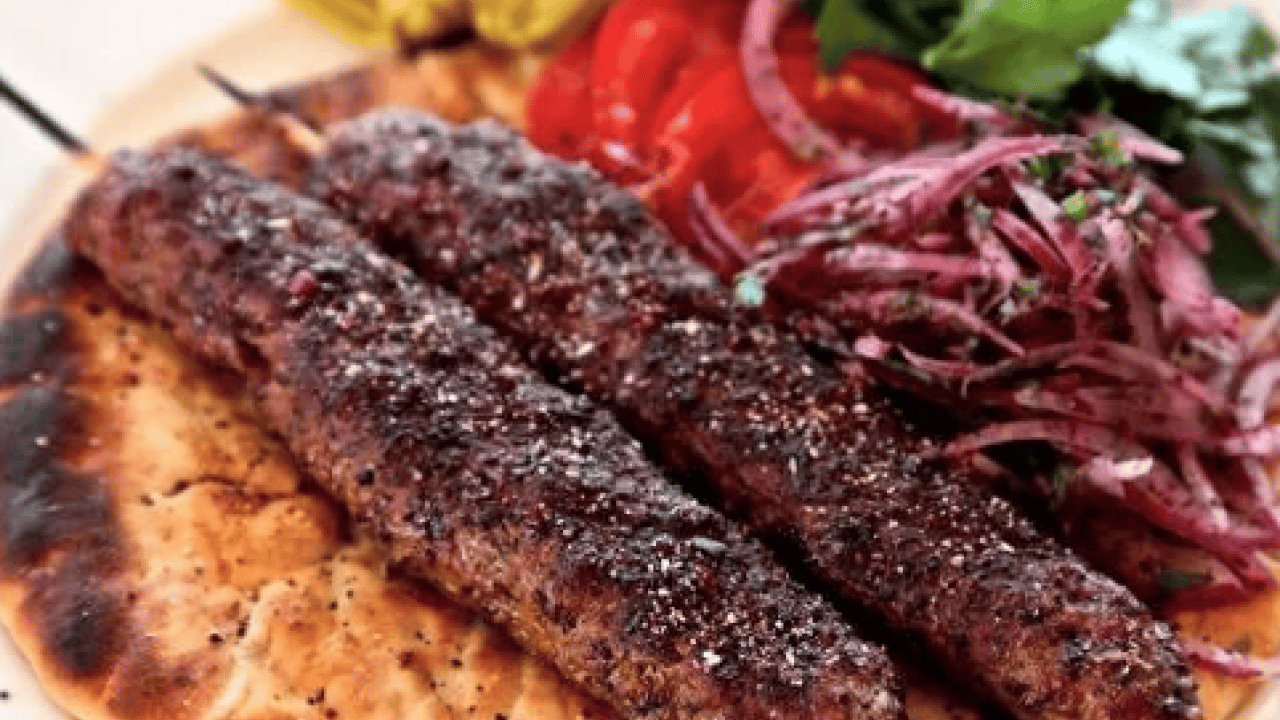 Foto - Adana kebap tarifi; hem lezzetli hem de kolay! En iyi kebap....