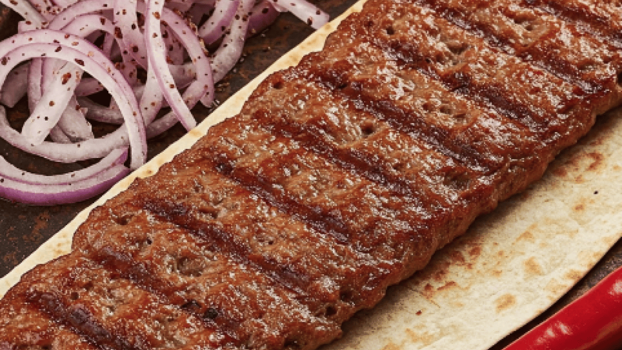 Foto - Adana kebap tarifi; hem lezzetli hem de kolay! En iyi kebap....