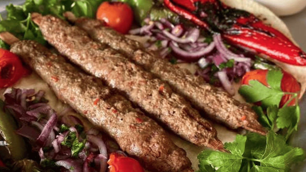 Foto - Adana kebap tarifi; hem lezzetli hem de kolay! En iyi kebap....
