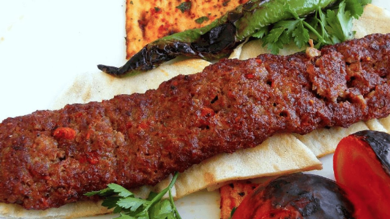 Foto - Adana kebap tarifi; hem lezzetli hem de kolay! En iyi kebap....