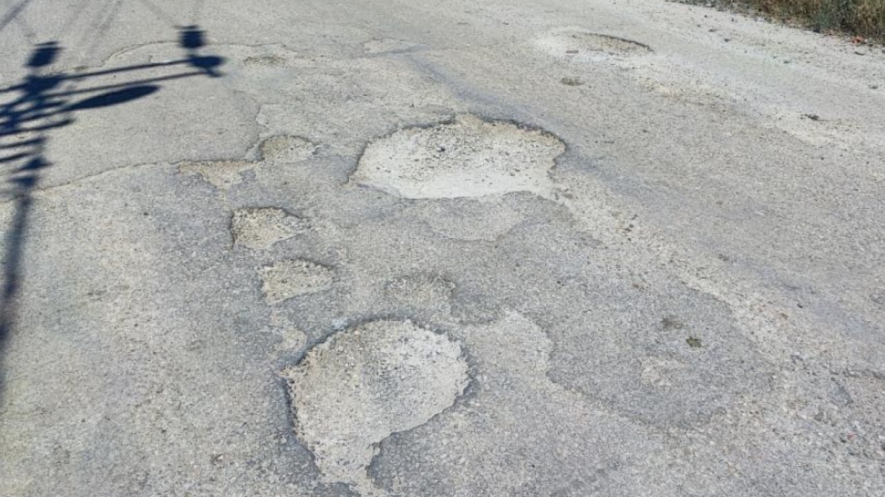 Foto - Adana'da hizmetin adresi vatandaş oldu! CHP'li belediyeler çukurlara göz yumdu