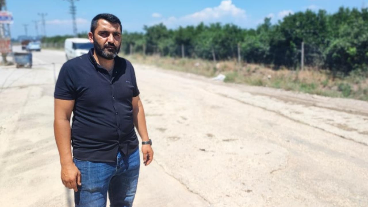 Foto - Adana'da hizmetin adresi vatandaş oldu! CHP'li belediyeler çukurlara göz yumdu