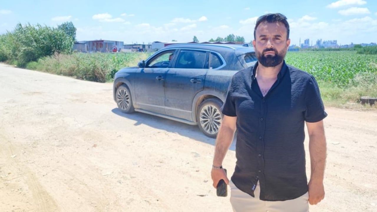 Foto - Adana'da hizmetin adresi vatandaş oldu! CHP'li belediyeler çukurlara göz yumdu