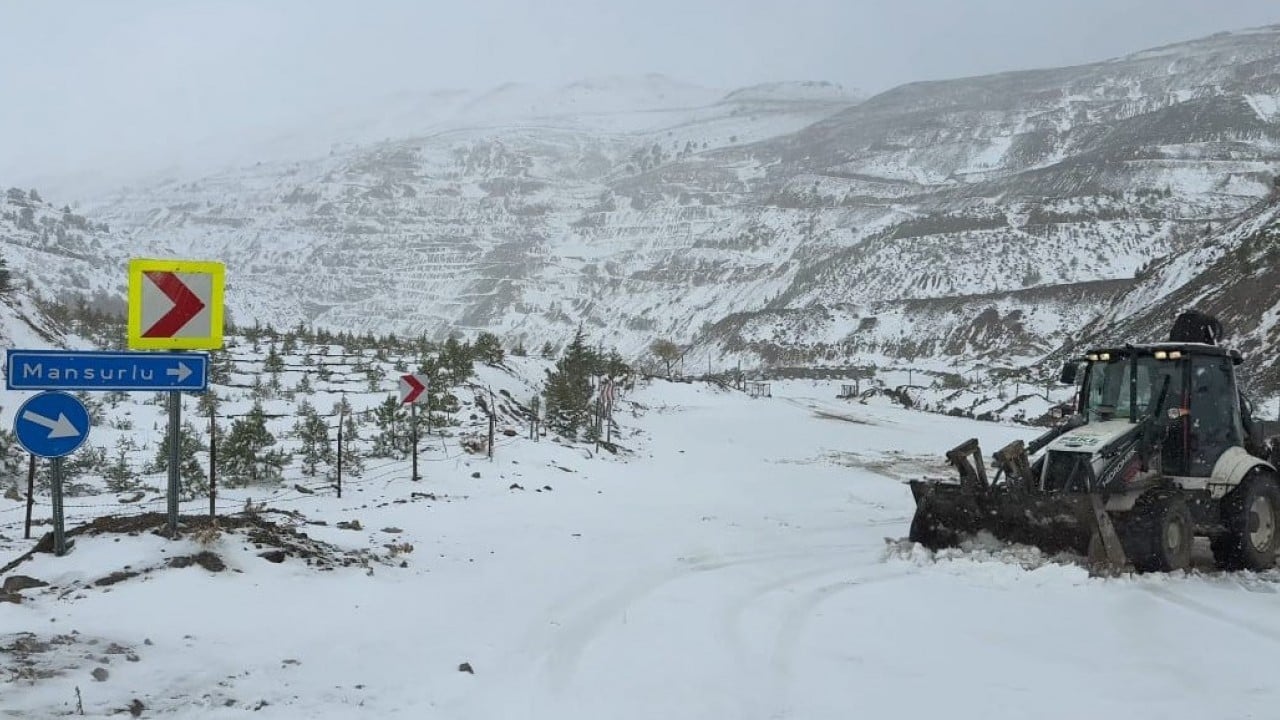 Foto - Adana'da kar yağışı başladı