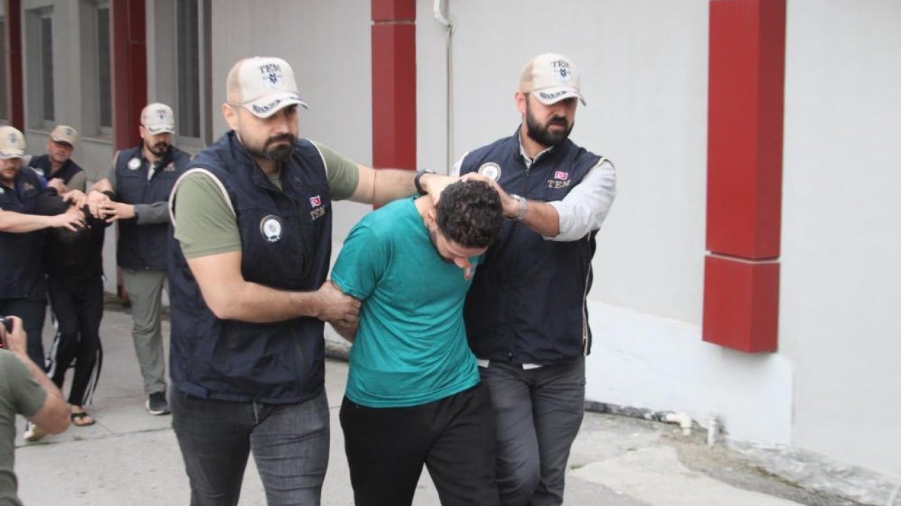 Foto - Adana'da terör örgütü DEAŞ'a operasyon! 16 zanlı yakalandı