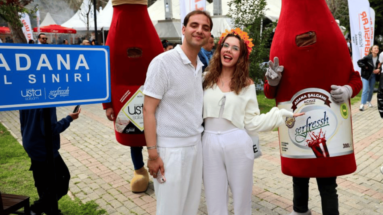 Foto - Adana’nın tescilli lezzeti karnavalın favorisi oldu