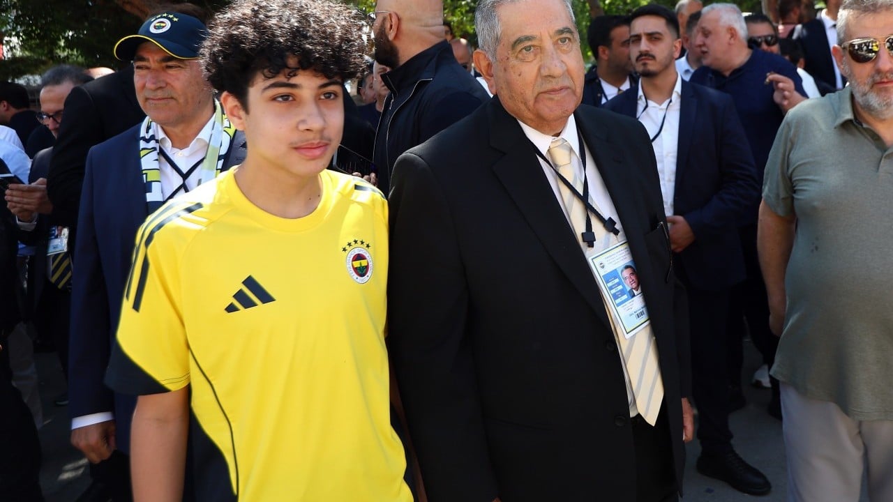 Foto - Adaylar Fenerbahçe genel kurulunda: Yoğun ilgiden yürüyemediler