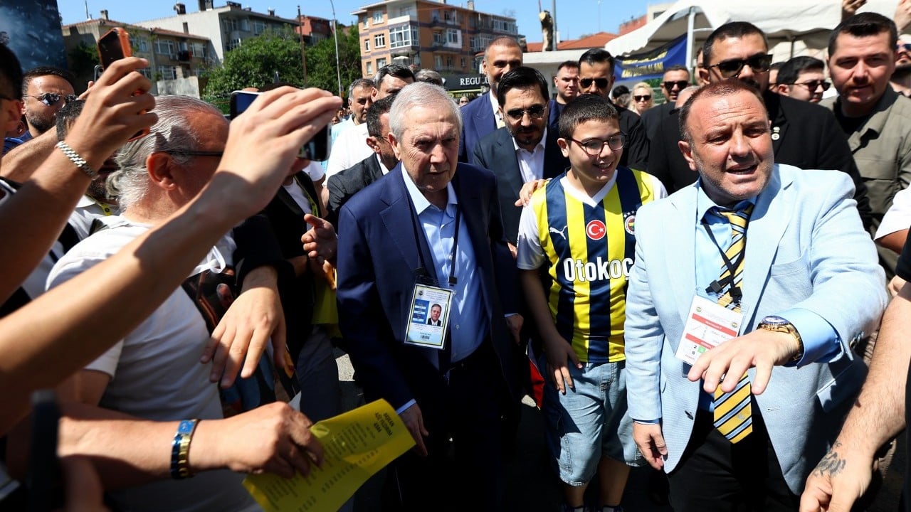 Foto - Adaylar Fenerbahçe genel kurulunda: Yoğun ilgiden yürüyemediler