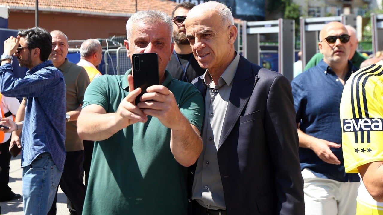 Foto - Adaylar Fenerbahçe genel kurulunda: Yoğun ilgiden yürüyemediler