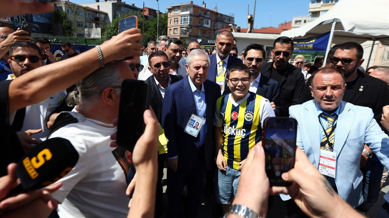 Foto - Adaylar Fenerbahçe genel kurulunda: Yoğun ilgiden yürüyemediler