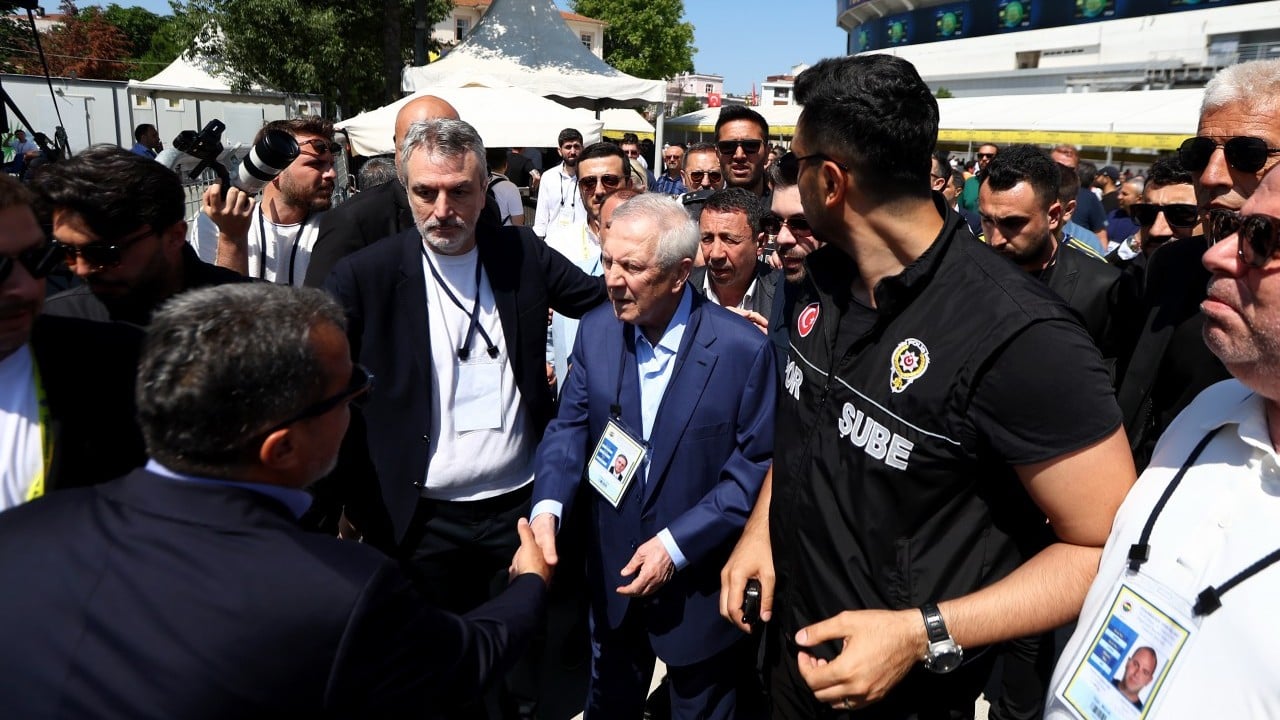 Foto - Adaylar Fenerbahçe genel kurulunda: Yoğun ilgiden yürüyemediler