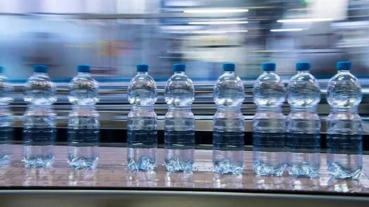 Foto - Adı büyük bir skandala karışmıştı:Türkiye'de büyük rağbet gören ünlü su markası satıldı