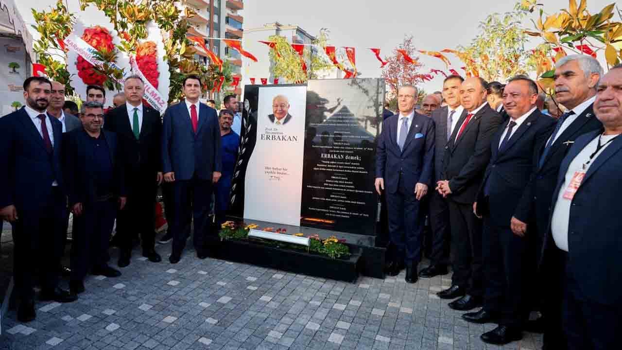 Foto - Adı Şehitkamil'deki bir parka verildi: Erbakan Hoca'ya vefa