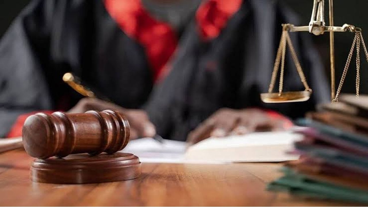 Foto - Adliye kafeteryasında rüşvet pazarlığına savcı baskını! "100 bin liraya silerim" diyen çakma müdürün resmen feleği şaştı