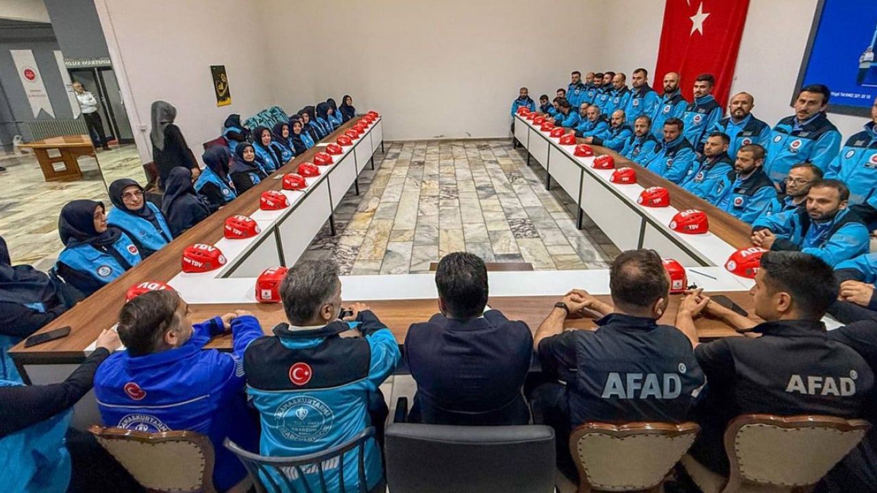 Foto - AFAD'a imam hatipli neferler! Can kurtarmaya gönüllü oldular!