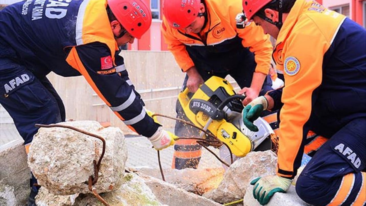 Foto - AFAD’ın Arama kurtarma kapasitesi 10 kat artırıldı 100 Bin personel sınırı aşıldı
