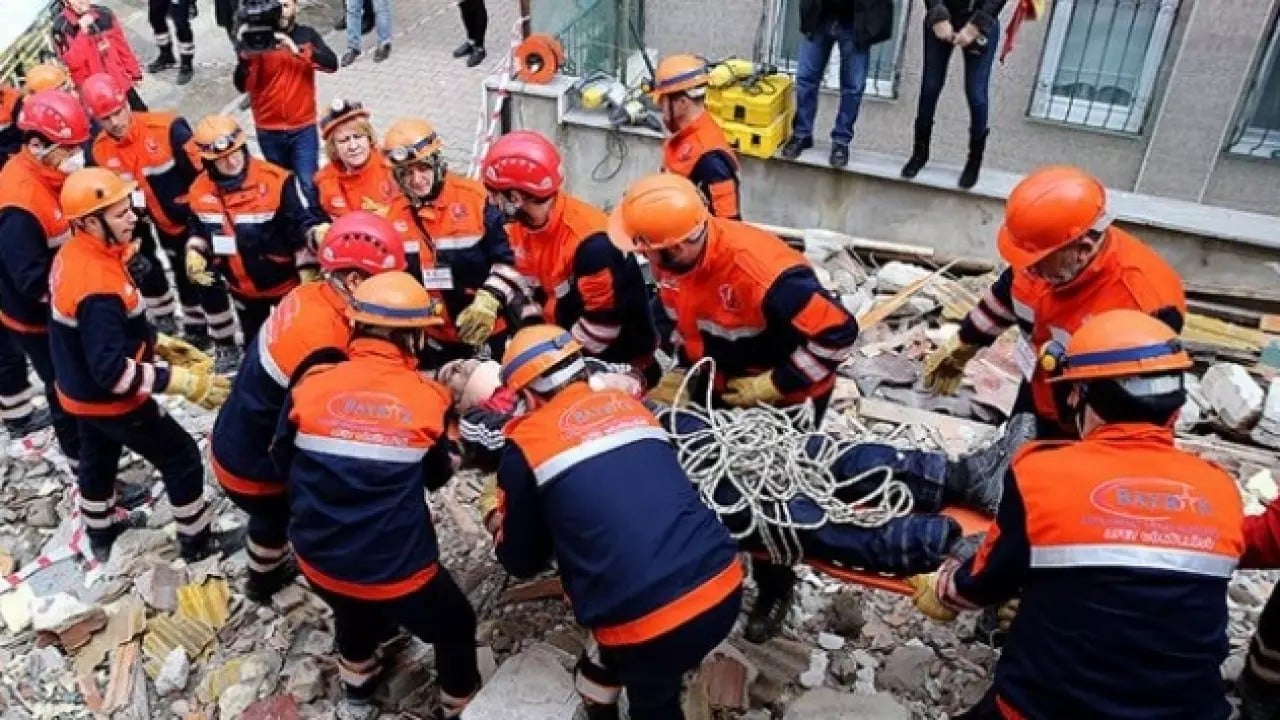 Foto - AFAD’ın Arama kurtarma kapasitesi 10 kat artırıldı 100 Bin personel sınırı aşıldı