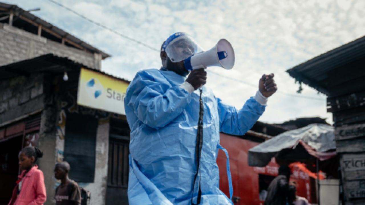 Afrika’da dehşet sinyali! Ebola taşıyan 300 kişi kayıp