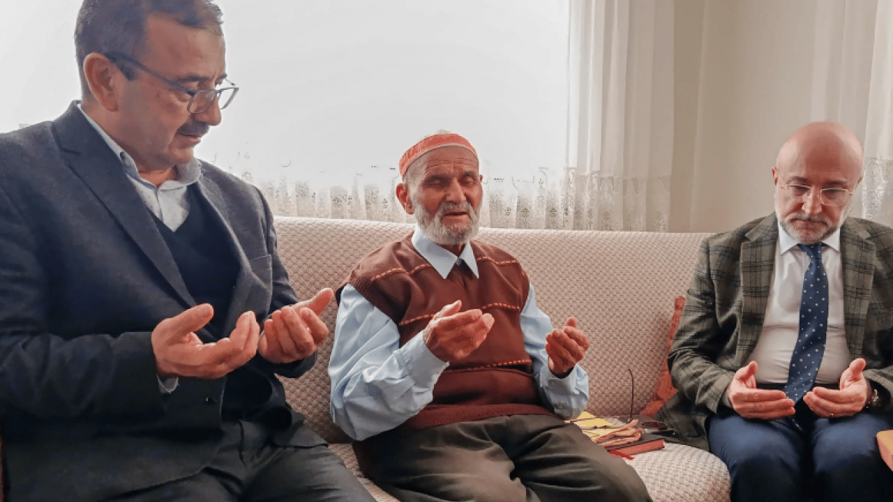 Foto - Afyonkarahisar'da AK Parti farkı: Başkan Şahin'den vefa ziyaretleri...