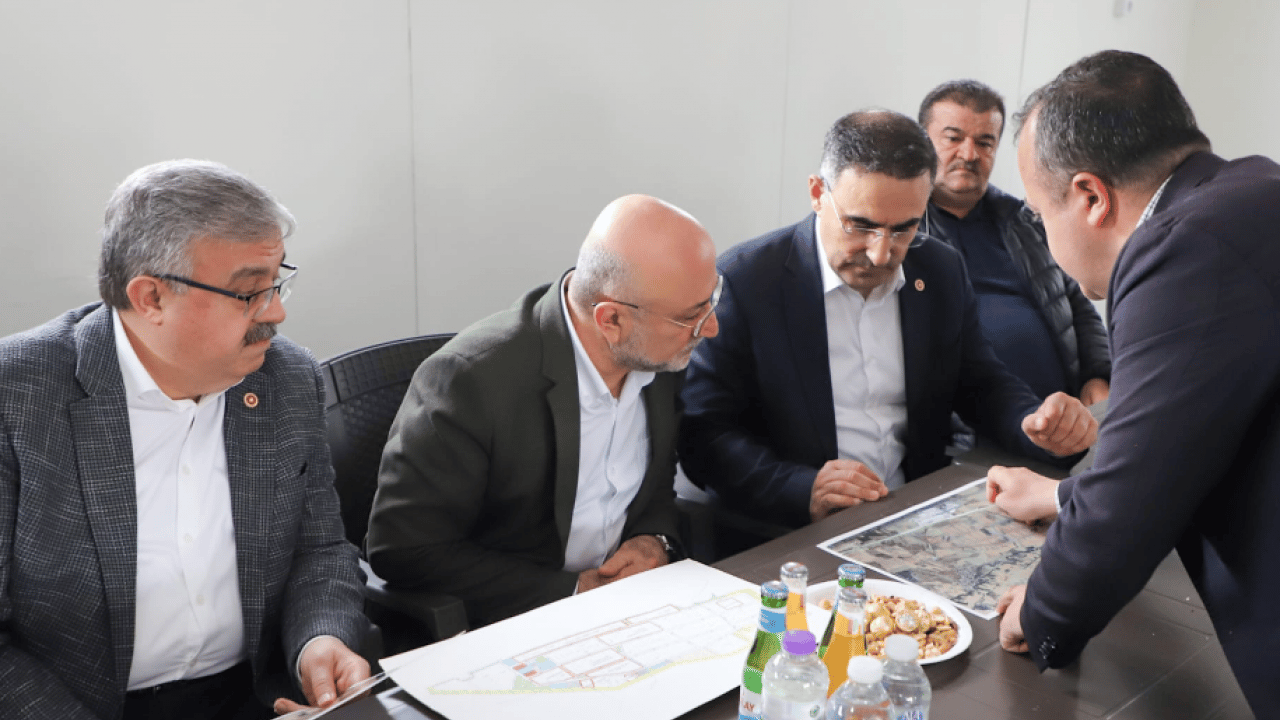 Afyonkarahisar'da dev yatırım: Türkiye'nin ilk 'Yeşil OSB'si' Sinanpaşa'da yükseliyor