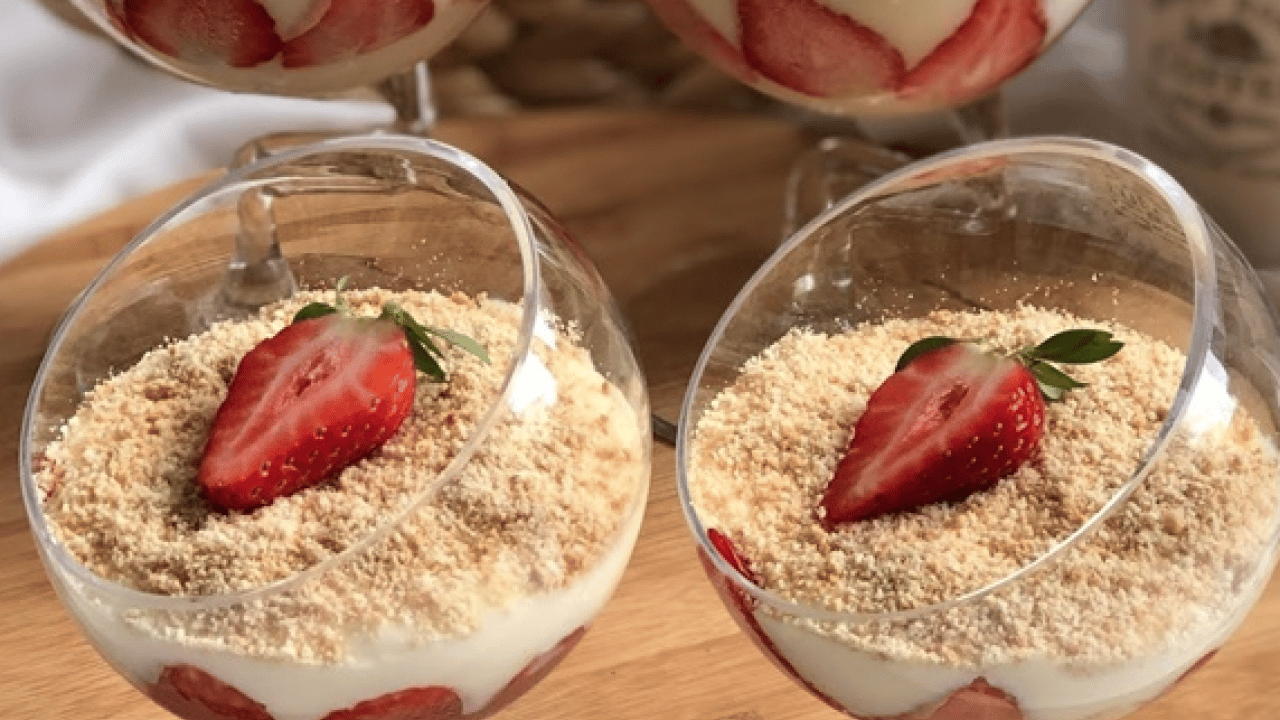 Foto - Ağır şerbetli tatlılara alternatif arayanlar... İftar saatine şipşak magnolia tarifi