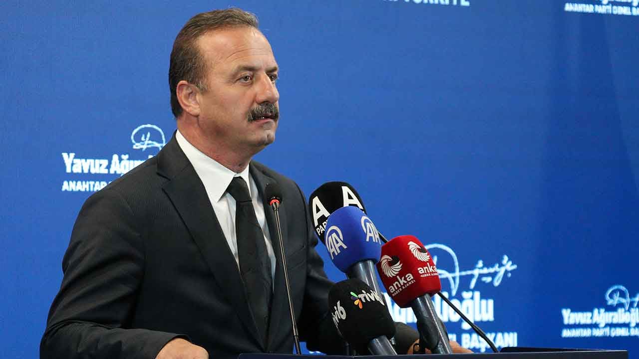 Foto - Ağıralioğlu yine ters köşe yaptı! Muhaliflerin ağzı bir karış açık kaldı