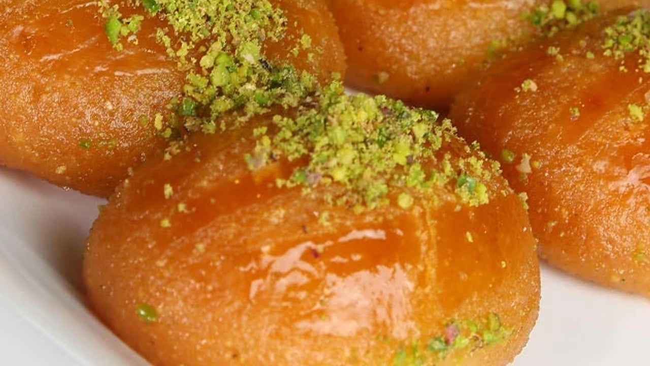 Foto - Ağızda eriyen şekerpare tarifi: Şipşak hazırla servis et! Dışardan alan vazgeçiyor