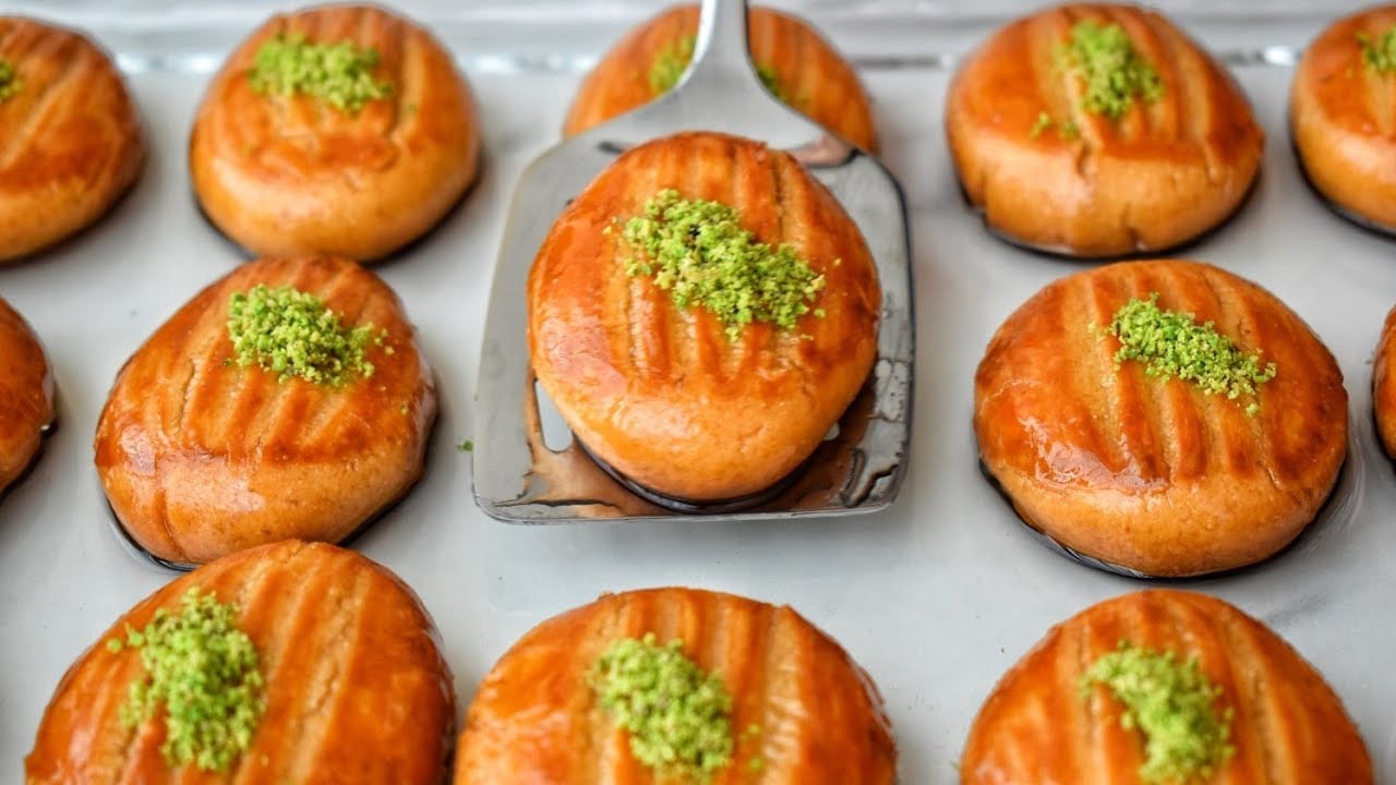 Foto - Ağızda eriyen şekerpare tarifi: Şipşak hazırla servis et! Dışardan alan vazgeçiyor