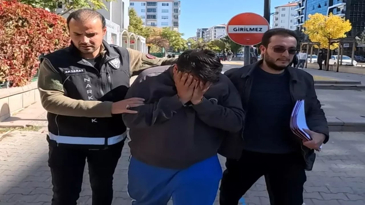 Foto - Ağızlar bir karış açık kaldı! Midesinden çıkanlar "yok artık" dedirtti