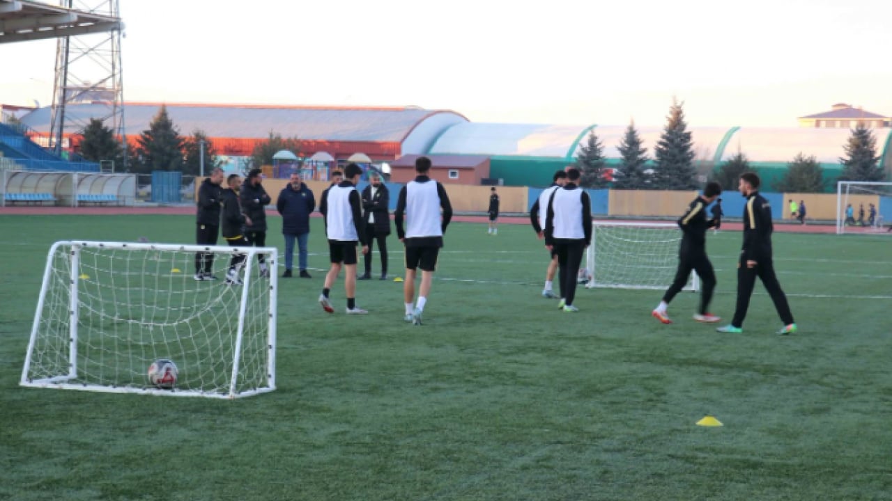 Foto - Ağrı 1970 Spor’da bahis soruşturması patlak verdi! Oynatacak futbolcuları kalmadı