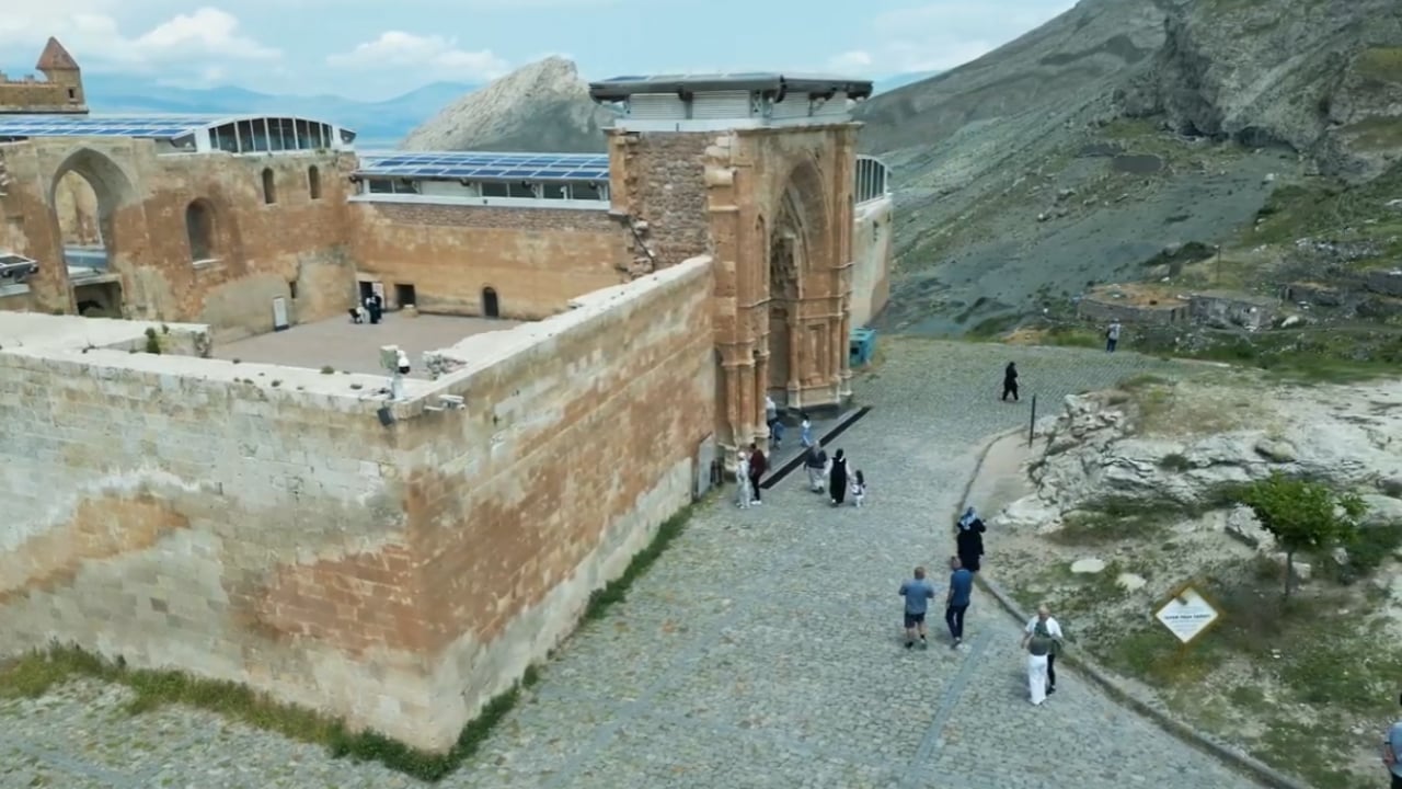 Foto - Ağrı, turizmde de zirveye koşuyor! Doğa, spor ve şifa rotası güçleniyor