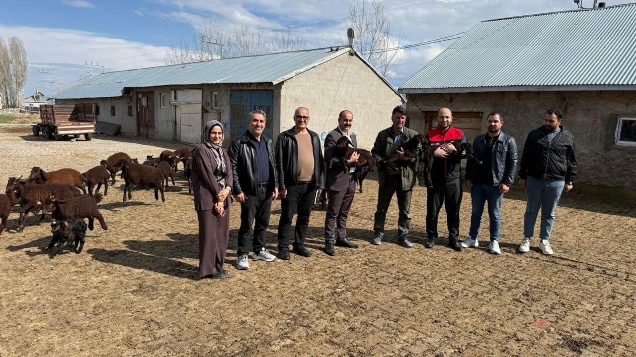 Foto - Ağrı'da yetiştiriciye müjdeli haber! %50 hibeli makine desteği başladı!