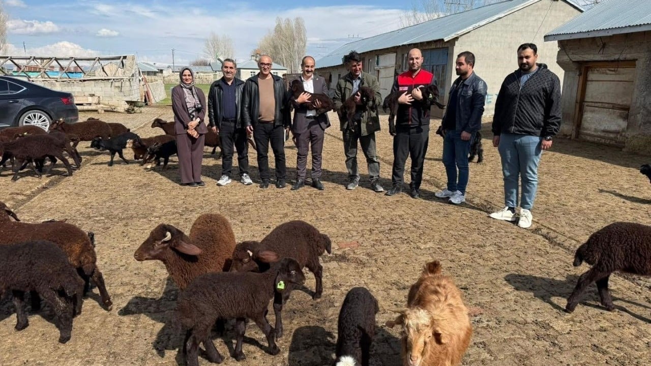 Foto - Ağrı'da yetiştiriciye müjdeli haber! %50 hibeli makine desteği başladı!