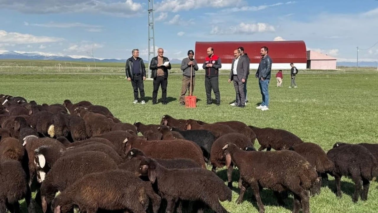 Foto - Ağrı'da yetiştiriciye müjdeli haber! %50 hibeli makine desteği başladı!
